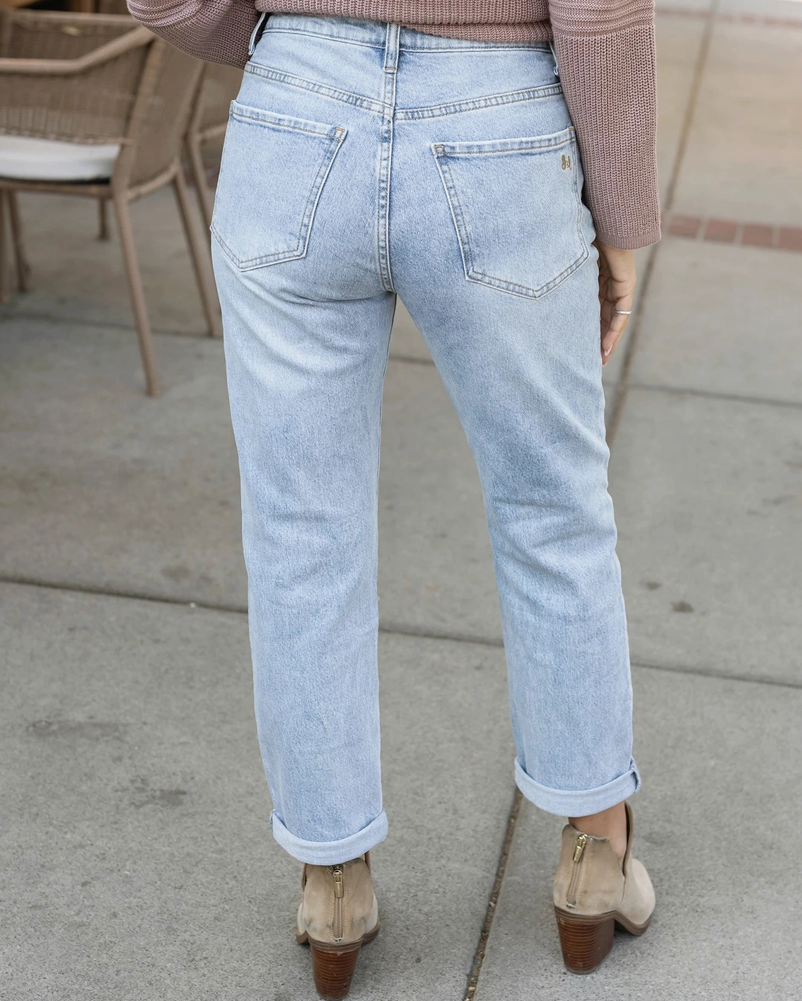 Mid Rise Nikki Girlfriend Jeans