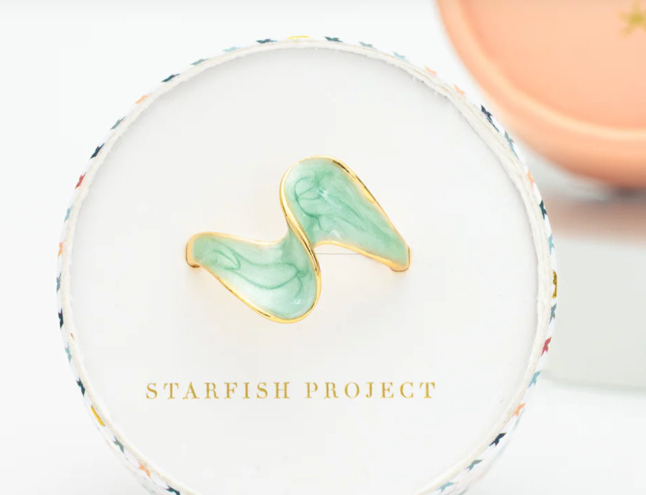 Ribbon of Light Ring